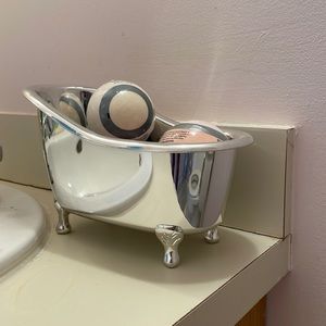Cute mini bath tub with bath bombs inside